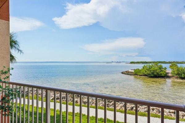 CULBREATH KEY BAYSIDE CONDOMIN