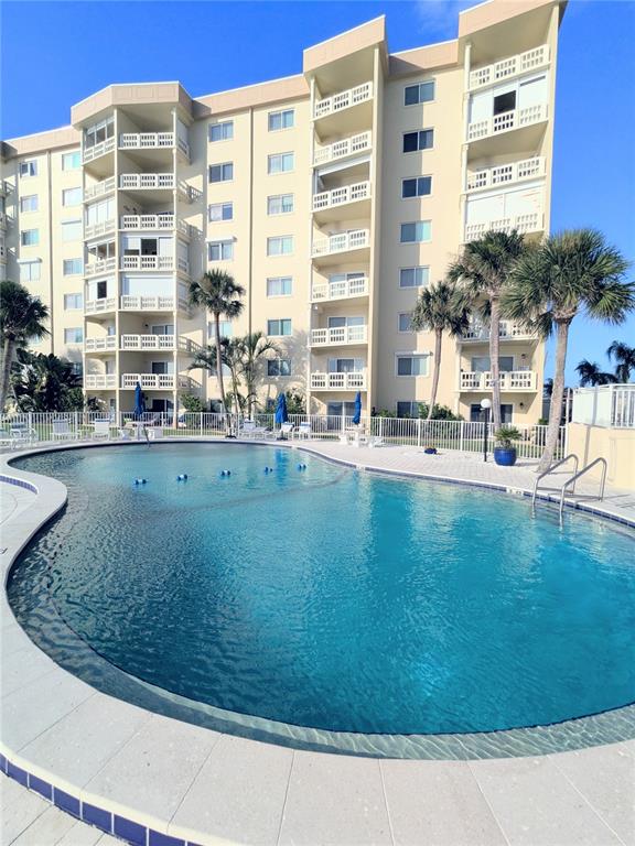 ADMIRALTY CLUB - фото