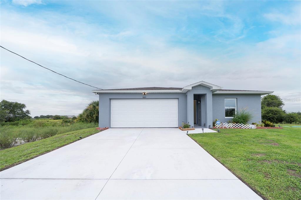 PORT LABELLE - фото