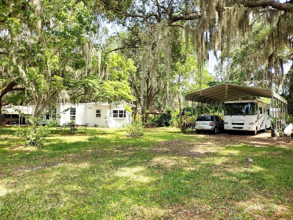 LAR ESTATES - фото