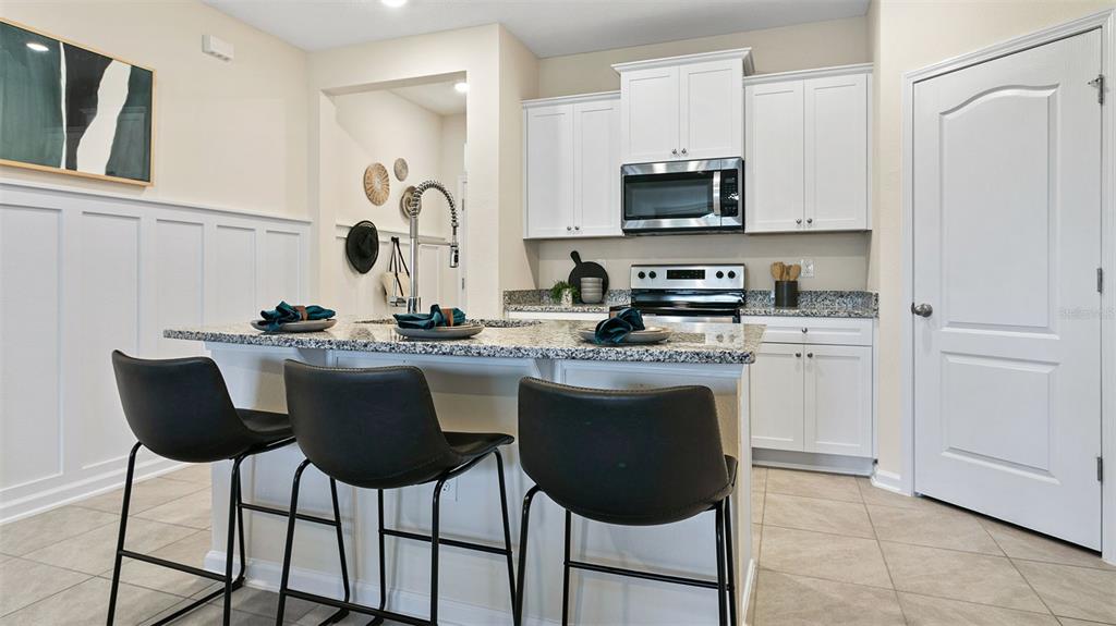 BRIDGEWATER - фото