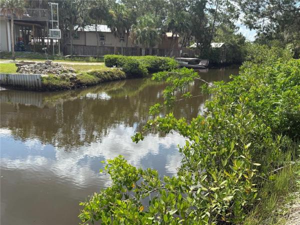 ST MARTINS ESTUARY RETREATS UNIT 06