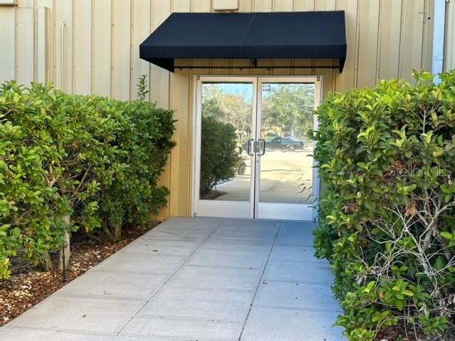 Commercial - фото