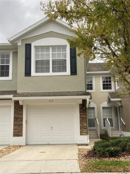 CARRIAGE HOMES AT DUNWOODY COMMONS A CONDO