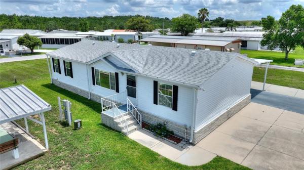 TWIN FOUNTAINS INC A CONDO MHP