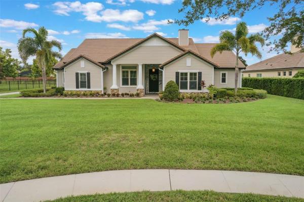 LAKE CYPRESS COVE PH 02