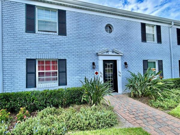 STRATFORD A WINTER PARK CONDO