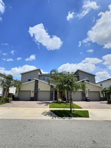 CHAMPIONSGATE CONDO PH 10