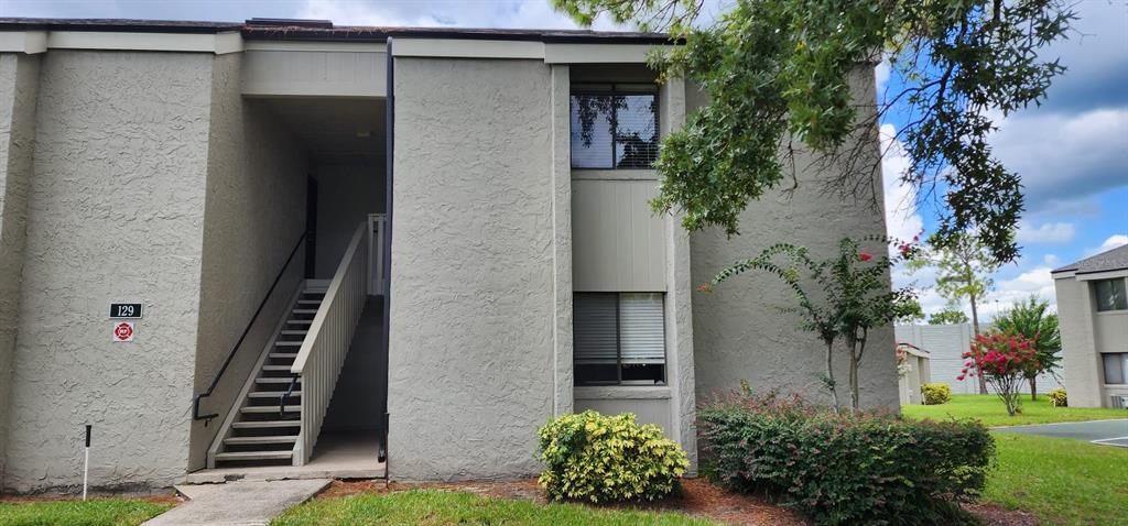 SPRINGWOOD VILLAGE - фото