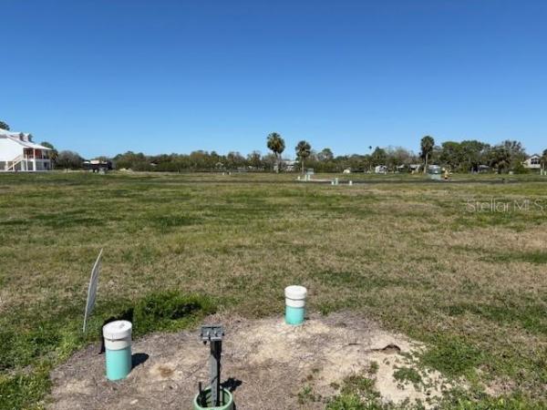 COTTAGES/OYSTER BAYOU TRACTS A