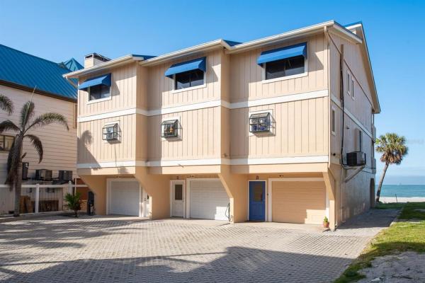 BEACH PLACE OF TREASURE ISLAND