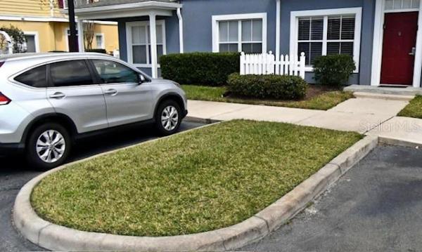 VILLAS AT SEVEN DWARFS LANE CONDO