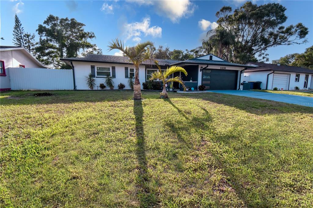 BROOKHILL - фото