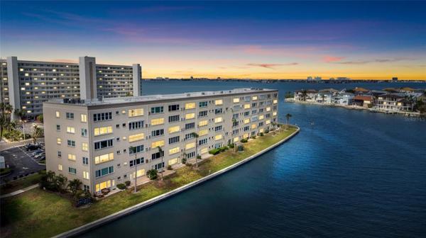 TOWN SHORES OF GULFPORT