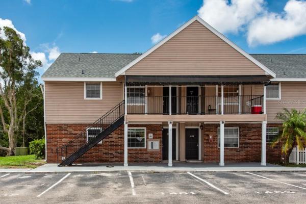 VENETIA COUNTRY CLUB CONDO