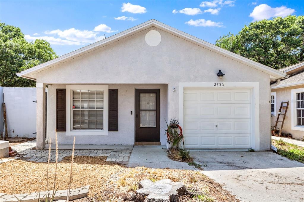 HIDDEN GROVE COURT - фото