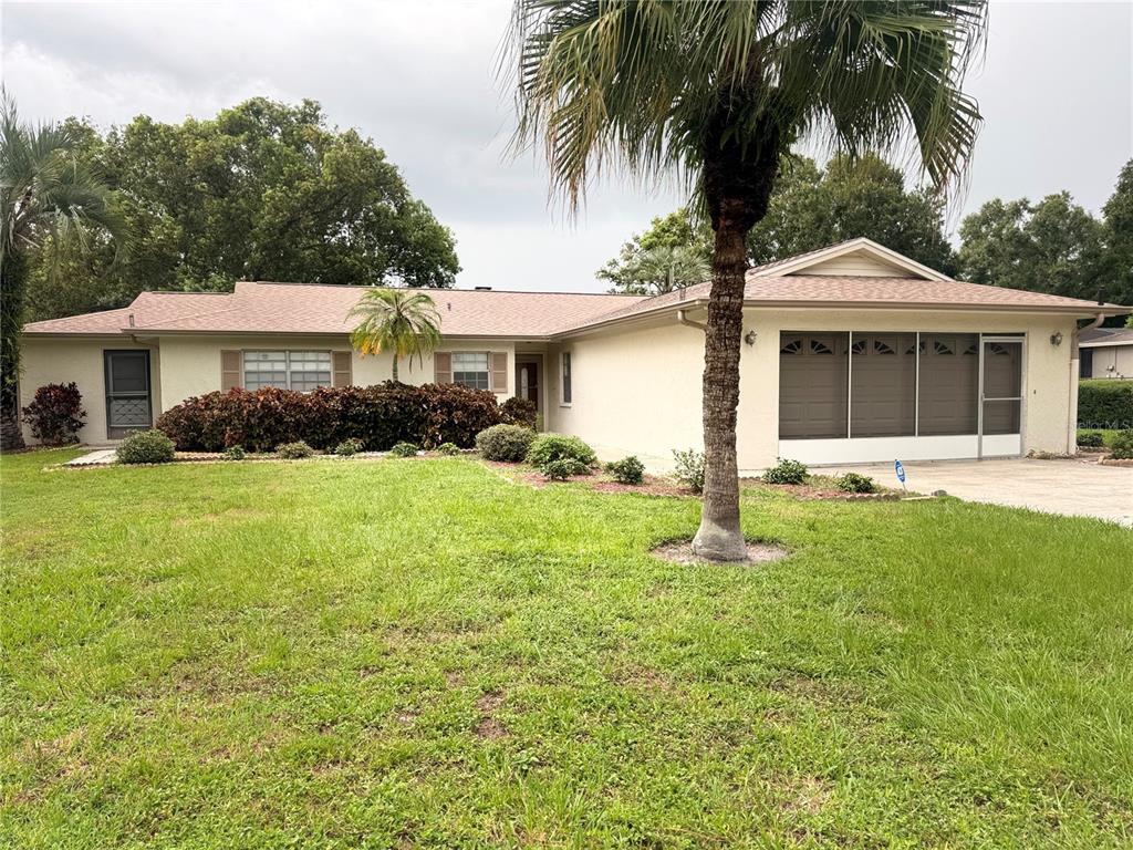 PADDOCK GROVE ESTATE - фото