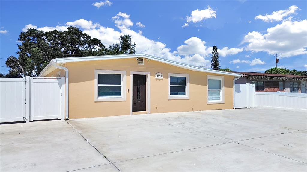 TOWNN COUNTRY PARK UN 03 - фото