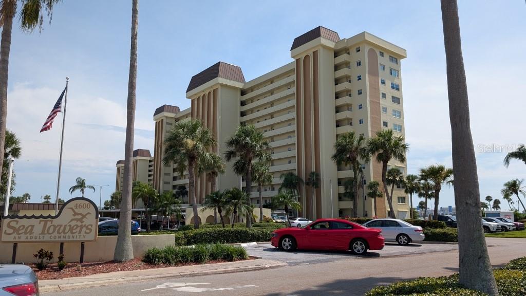 HERITAGE HOUSE - фото