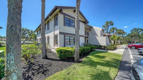 GOLF POINTE AT PALM-AIRE CC SEC II