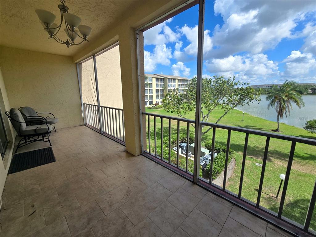 BAYSHORE ON THE LAKE APTS SEC 3 - фото