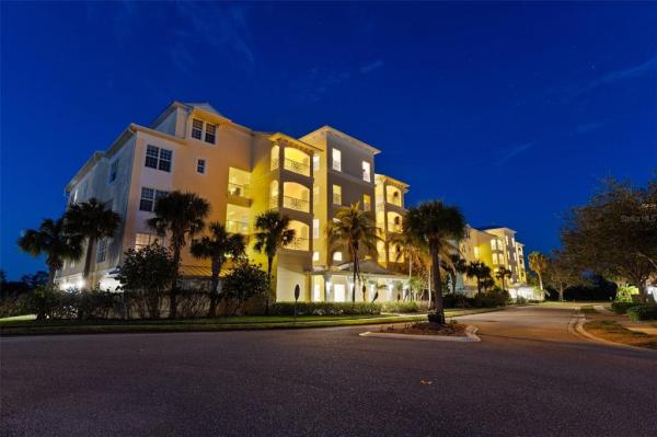 HAMMOCKS-PRESERVE PH 15 BLDG C