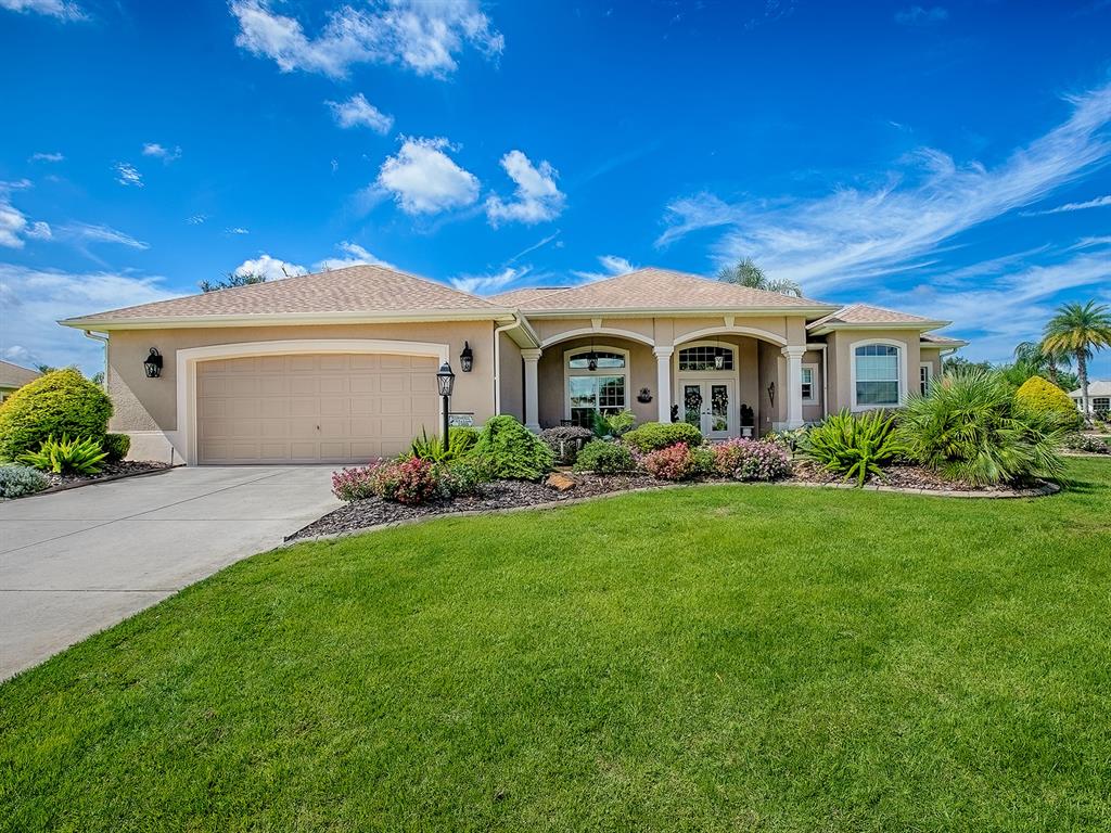 THE VILLAGES - фото