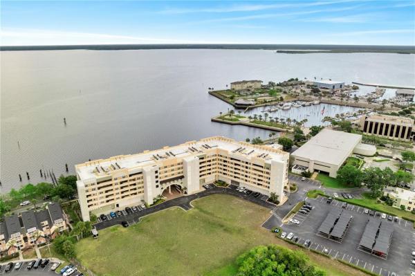 GATEWAY AT RIVERWALK A CONDO THIRD AMD