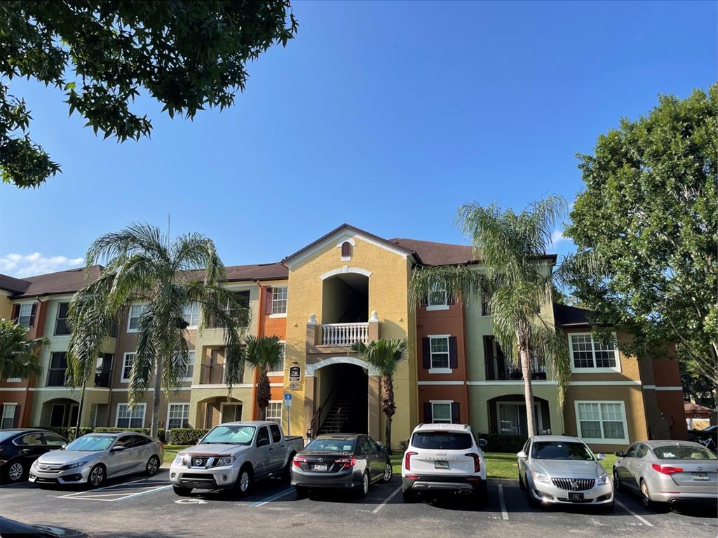 CREST/WATERFORD LAKES - фото