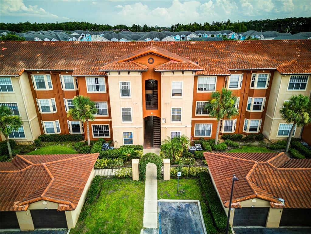 PALMS CLUB CONDO - фото