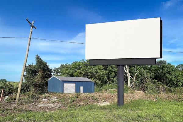 HILLSIDE LAKE ESTATES