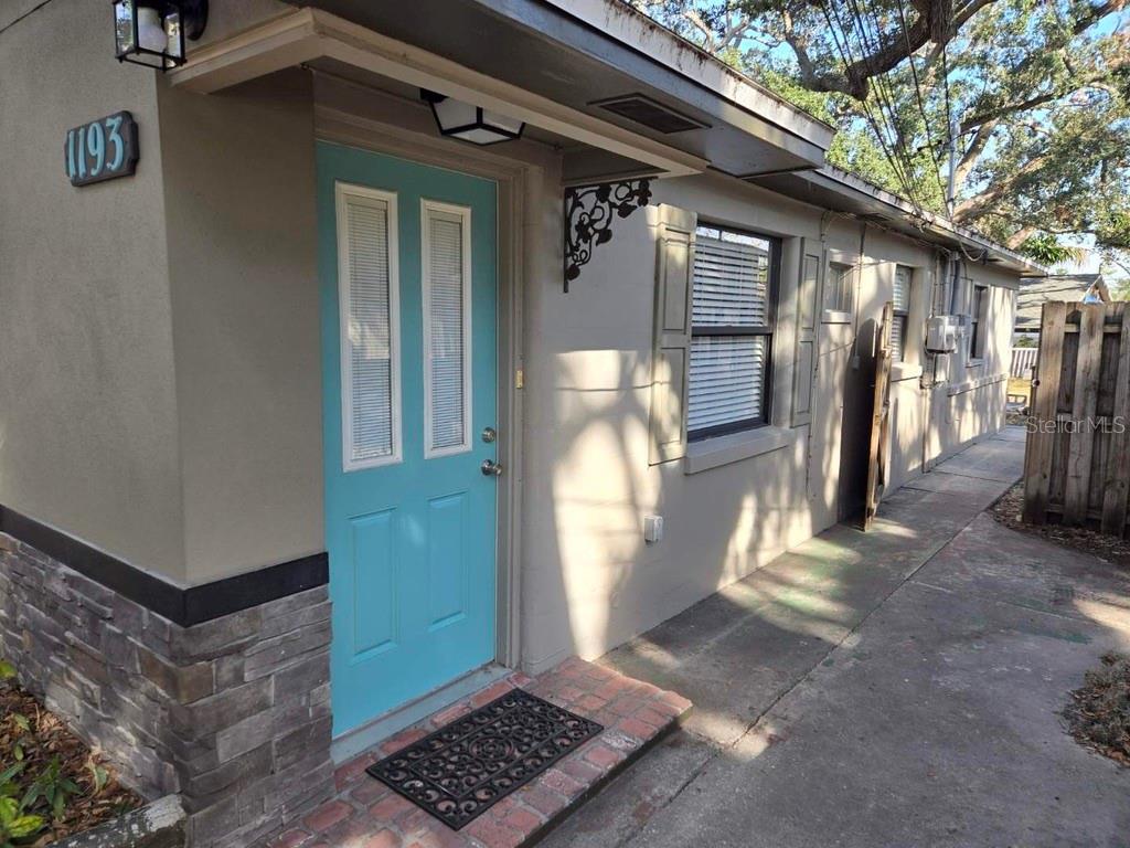 OAKLAND SUB 2 - фото