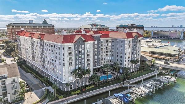 PARKCREST HARBOUR ISLAND CONDO