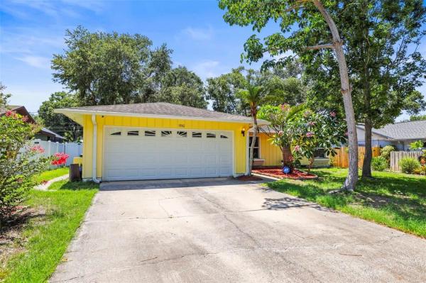 LAKESIDE TERRACE 1ST ADD