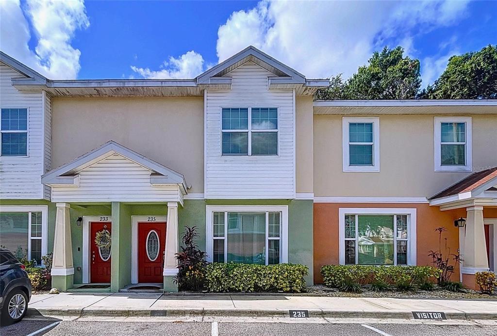 ALEXANDER WOODS TWNHMS - фото