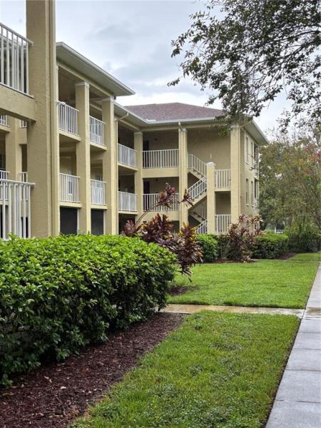 MEADOWLAKE PALM HARBOR CONDO