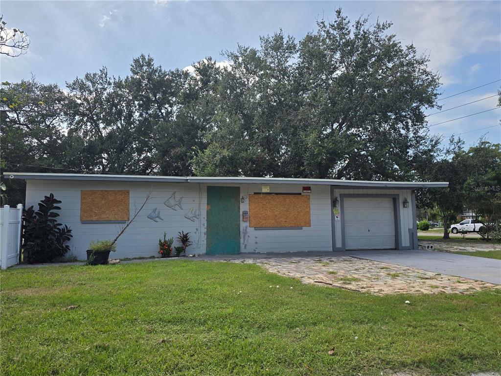 NORTH ST PETERSBURG - фото