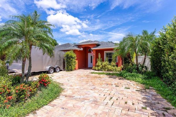 CORRECTED PLAT OF HOLIDAY VILLAGE UNIT 2 SEC A