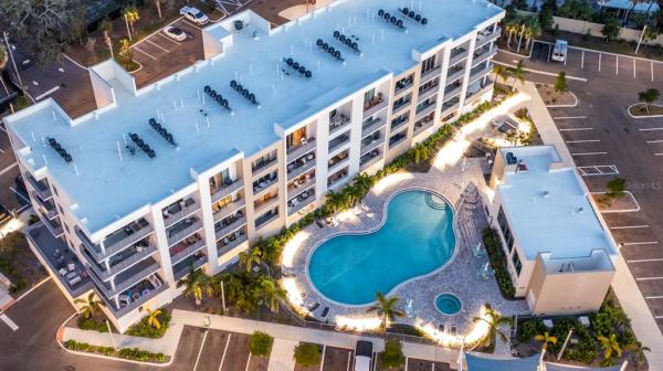 THE STRAND OF SARASOTA