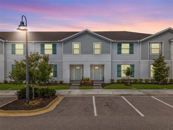 WINDSOR AT WESTSIDE PH 3