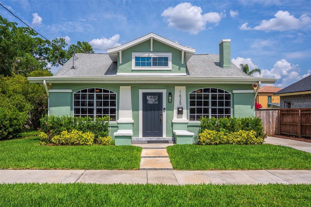 LANCASTER HEIGHTS - фото