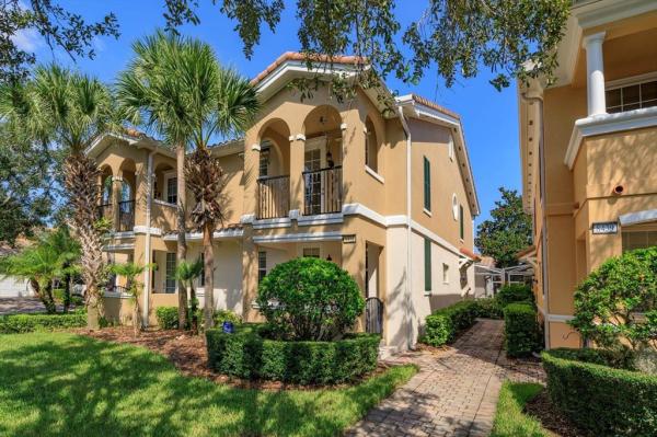 VILLAGEWALK AT LAKE NONA