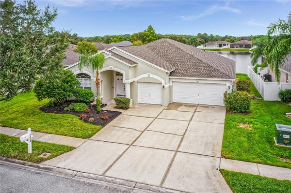 LEXINGTON OAKS VILLAGE 28 29