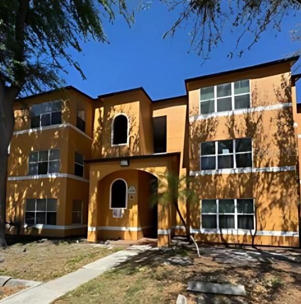 VENETIAN PLACE CONDO BLDG 4