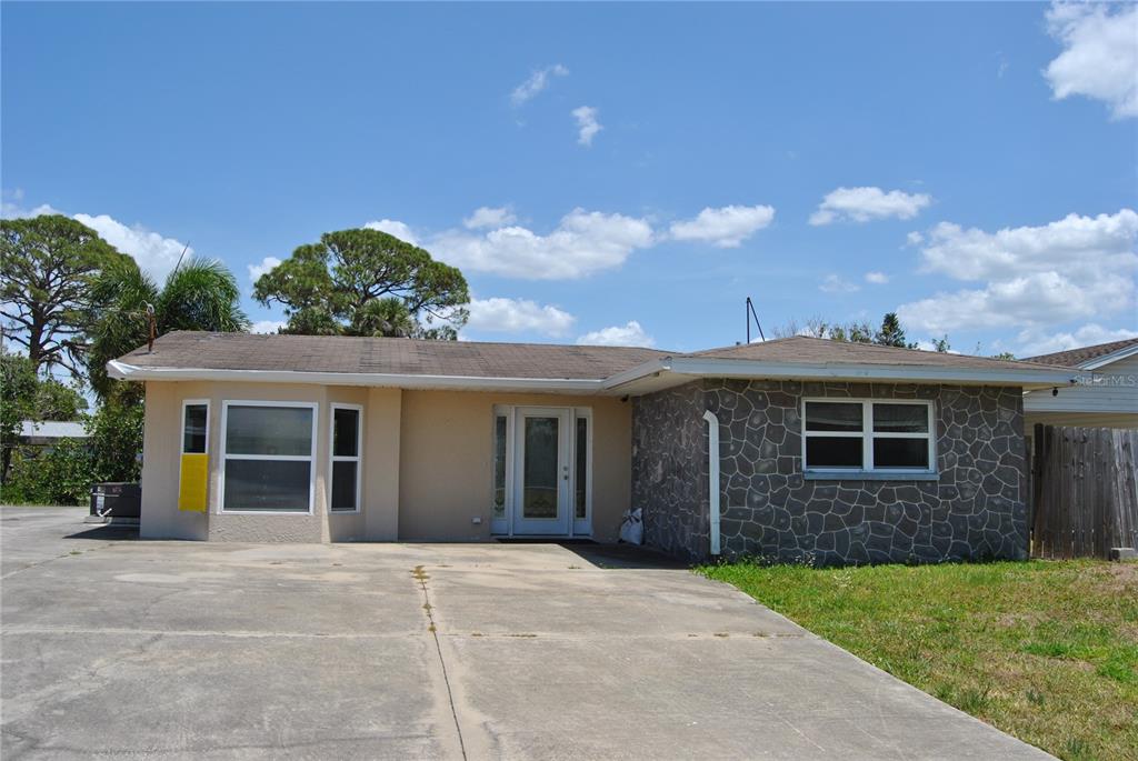 CAREYS PIRATE POINT - фото