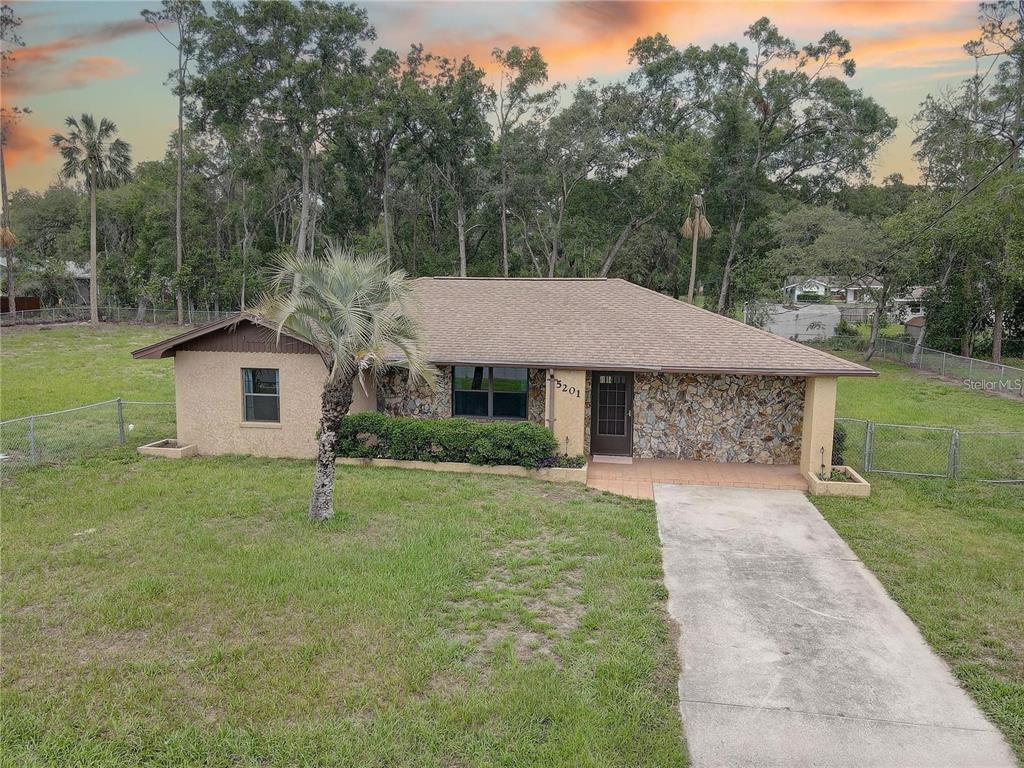 SPORTSMENS PARK - фото