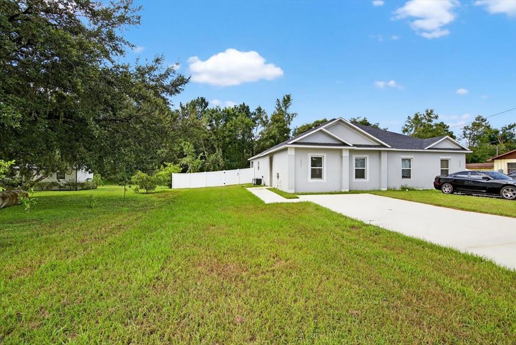 HAMILTONS ADD - фото