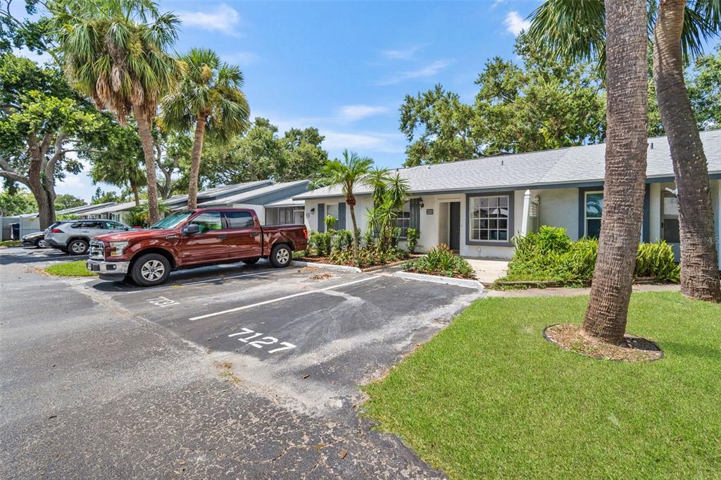 PARKSIDE VILLAS - фото