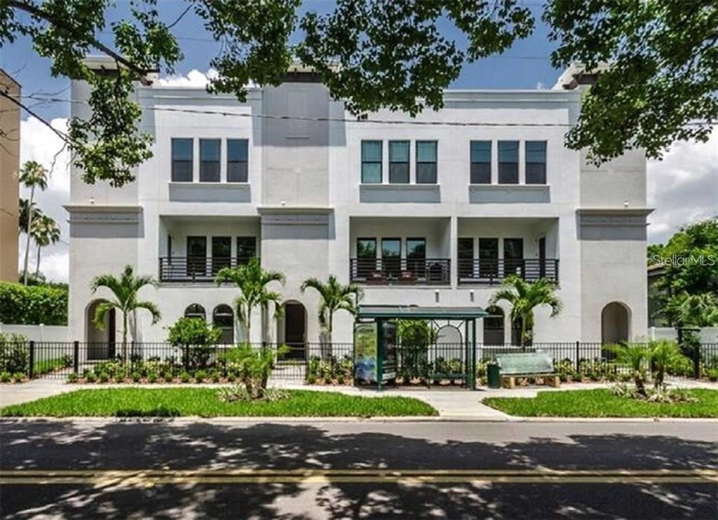 MATANZAS AVE TWNHMS - фото