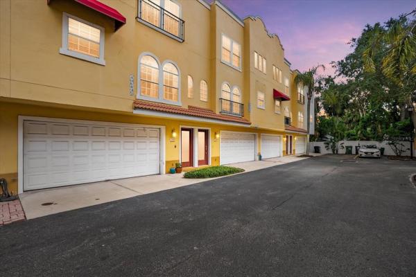 LAS PALMAS AT BALLAST POINT TO